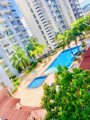 One Palm Tree Villas Condo